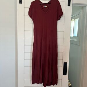 Women's V-Neck Burgundy Maxi Dress